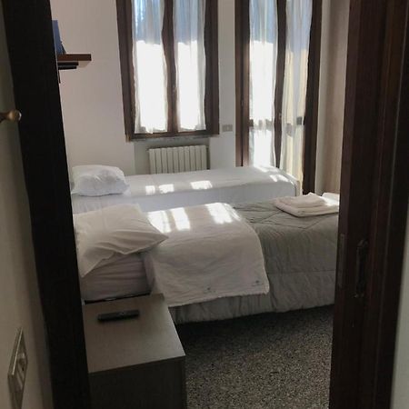 Camera Con Bagno Mirjana Cislago Exterior foto