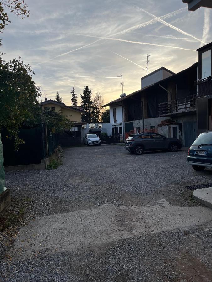 Camera Con Bagno Mirjana Cislago Exterior foto