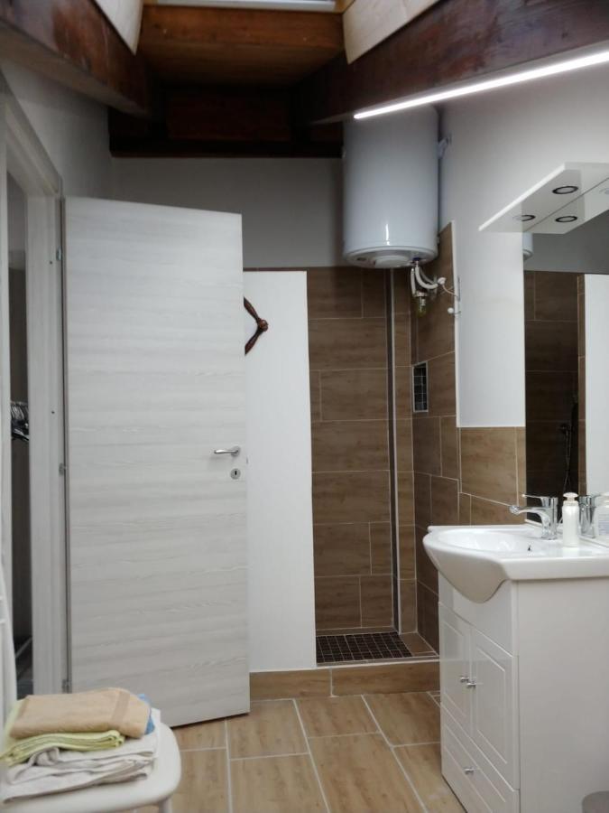 Camera Con Bagno Mirjana Cislago Exterior foto